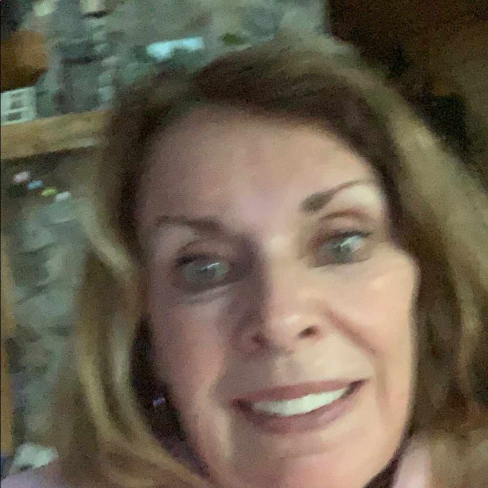 Meet your Posher, Linda